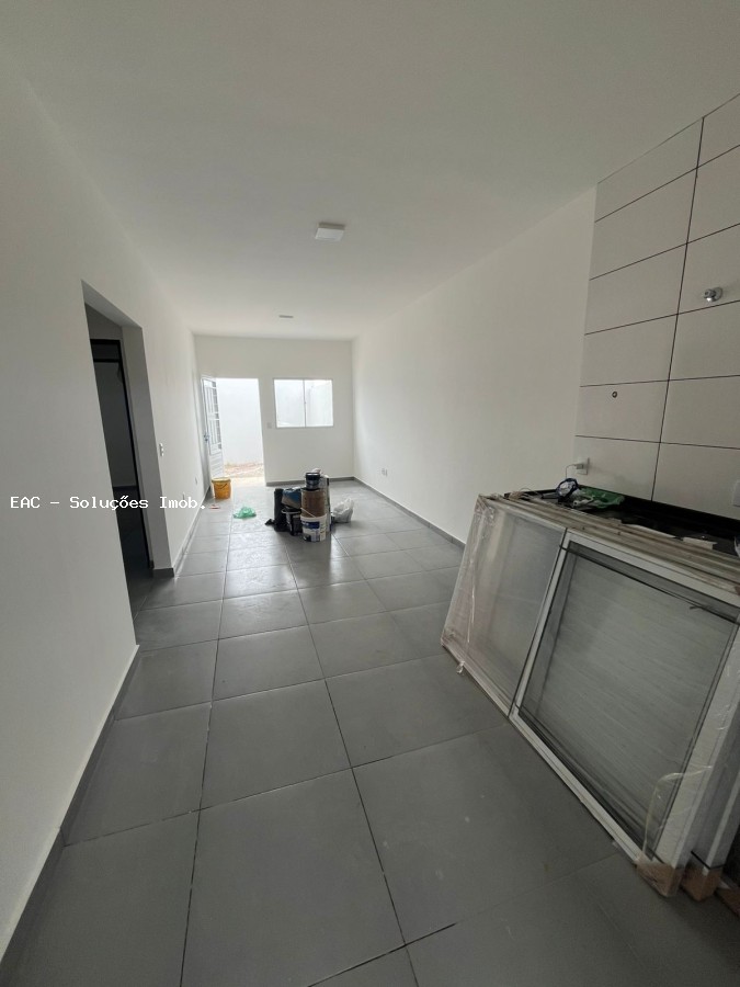 Casa, 2 quartos, 70 m² - Foto 1