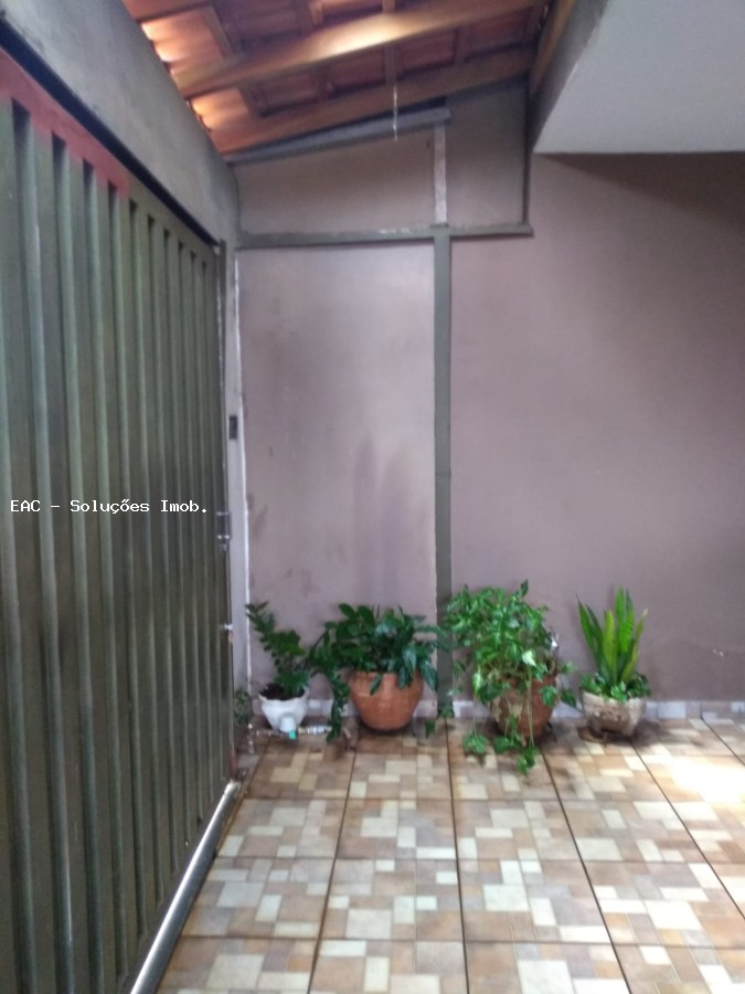 Casa, 4 quartos, 154 m² - Foto 1