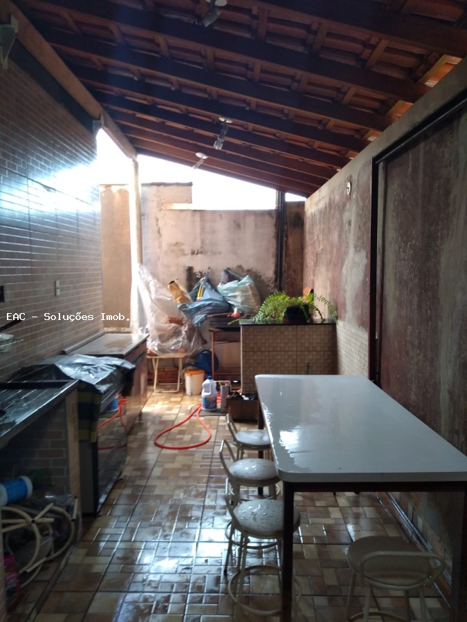 Casa, 4 quartos, 154 m² - Foto 2