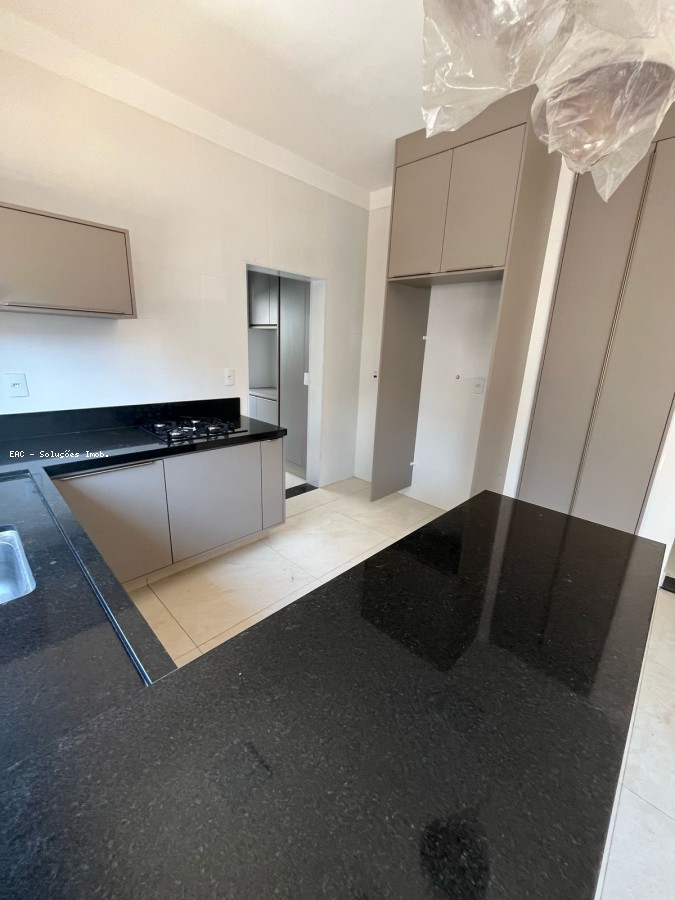 Casa, 3 quartos, 148 m² - Foto 3