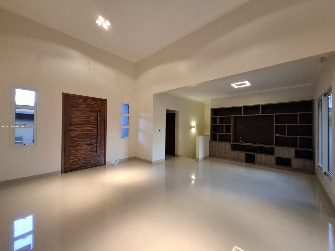Casa, 3 quartos, 320 m² - Foto 1